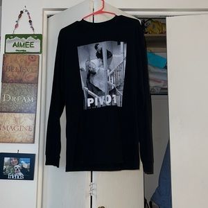 Friends long sleeve shirt